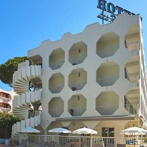 Hotel Les Rives Bleues